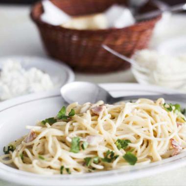 Pasta con salsa blanca Miniatura